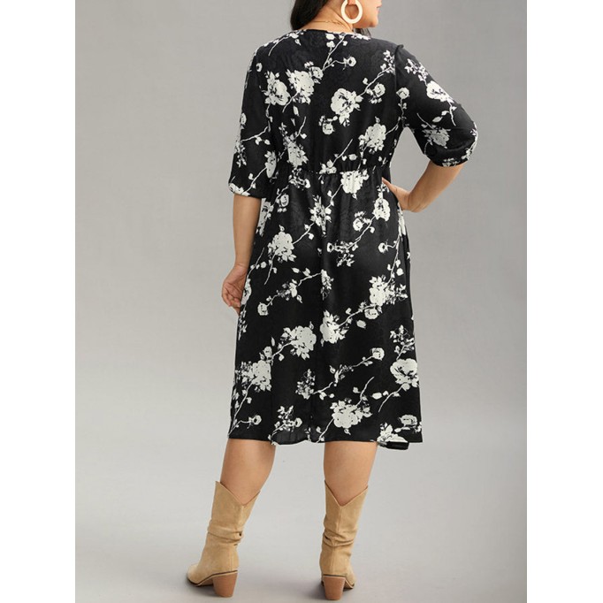 Elegant floral patchwork plus-size women's dress