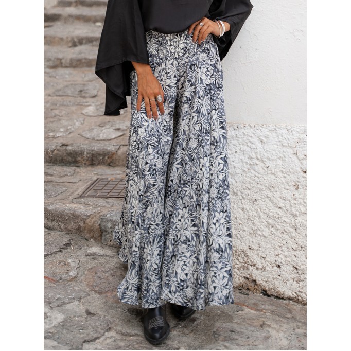 New in Bohemian casual pants skirt